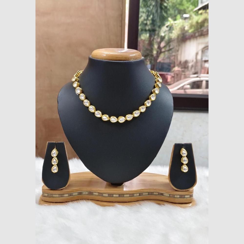 SNERA Gold Plated Crystal Stone And Pearls Necklace Set