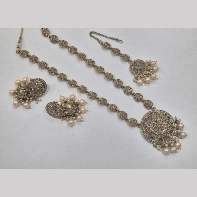 SNERA Gold Plated Crystal Stone And Pearls Long Necklace Set