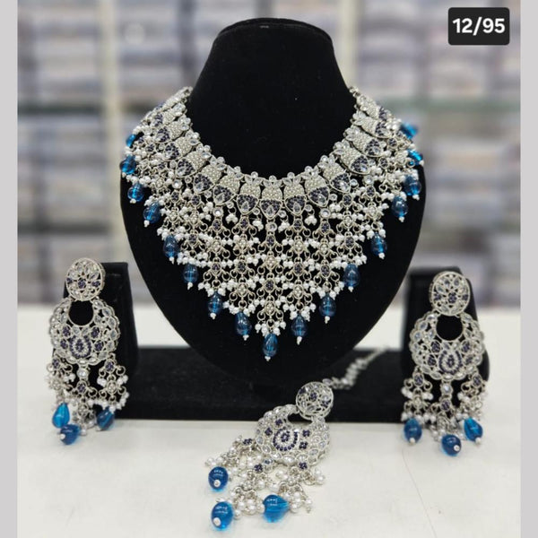 SNERA Silver Plated Crystal Stone And Pearls Choker Necklace Set