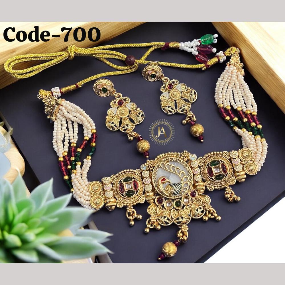 SNERA Gold Plated Pota Stone And Pearls Choker Necklace Set