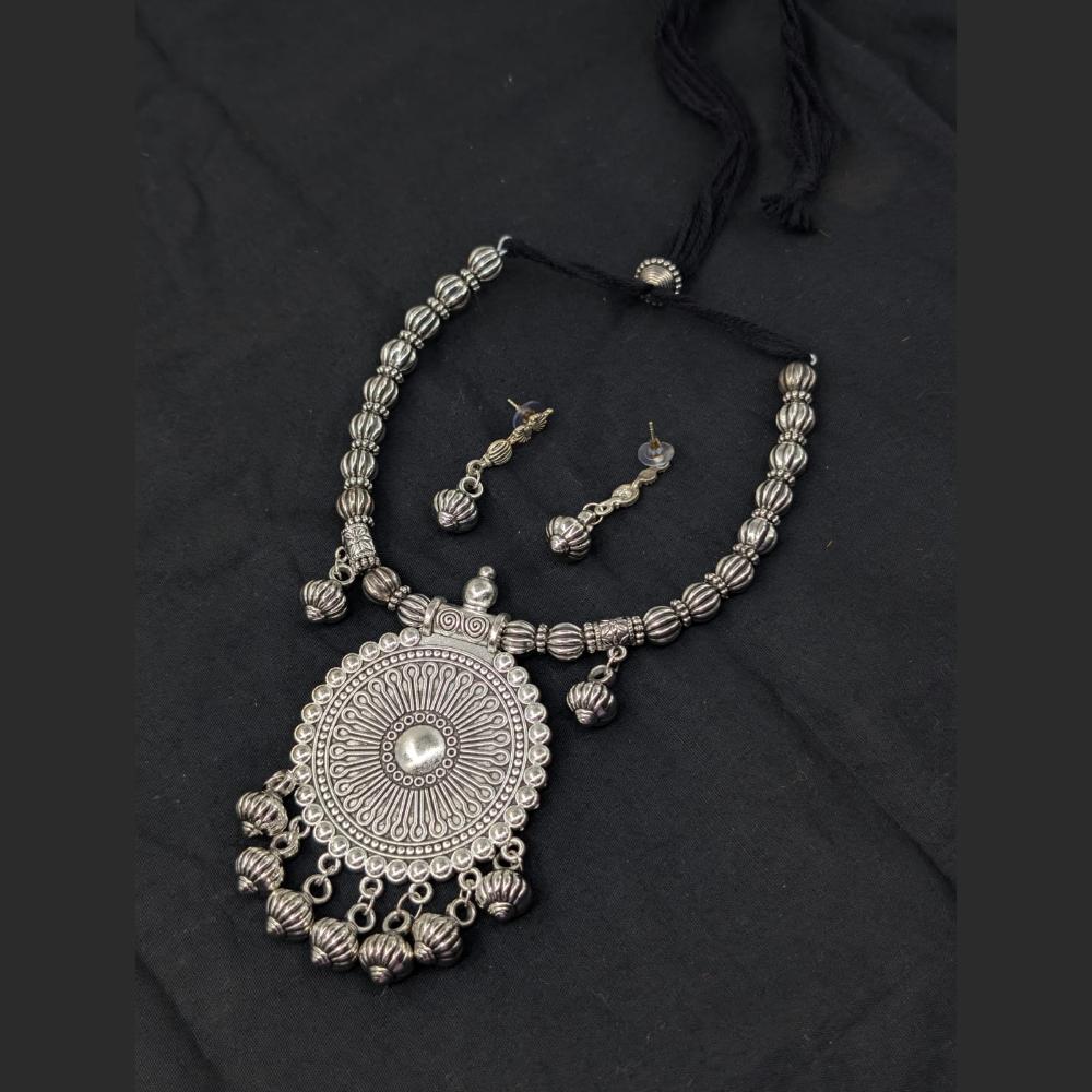 SNERA Oxidised Plated Necklace Set