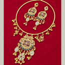 SNERA Graceful Pota Stone And Pearl Necklace Set