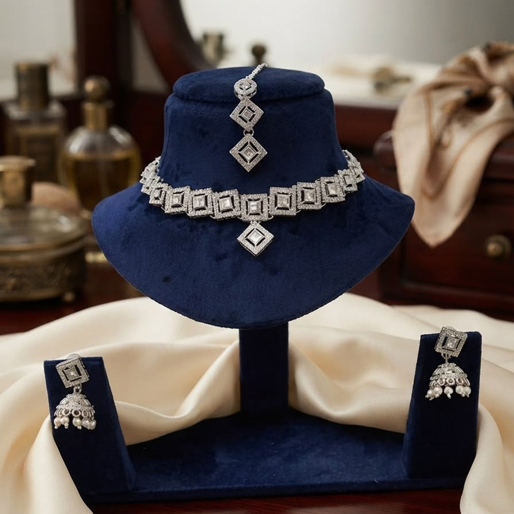 SNERA Elegant Crystal Stone And Pearl Necklace Set Women