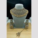 SNERA Elegant Crystal Stone And Pearl Choker Necklace Set Women