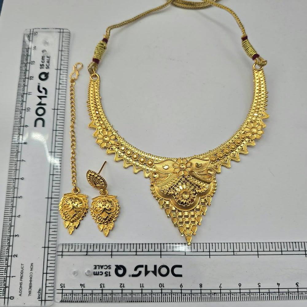 Urthn Elegant Gold Plated Ethnic Necklace Set with Maangtikka | Wedding & Special Occasion Jewellery(Pack Of 3 )