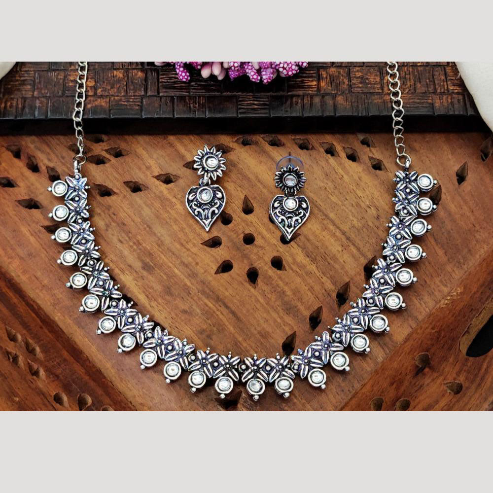 Everlasting Quality Jewels Oxidised Plated Regal Glow Pota Stone Necklace Set