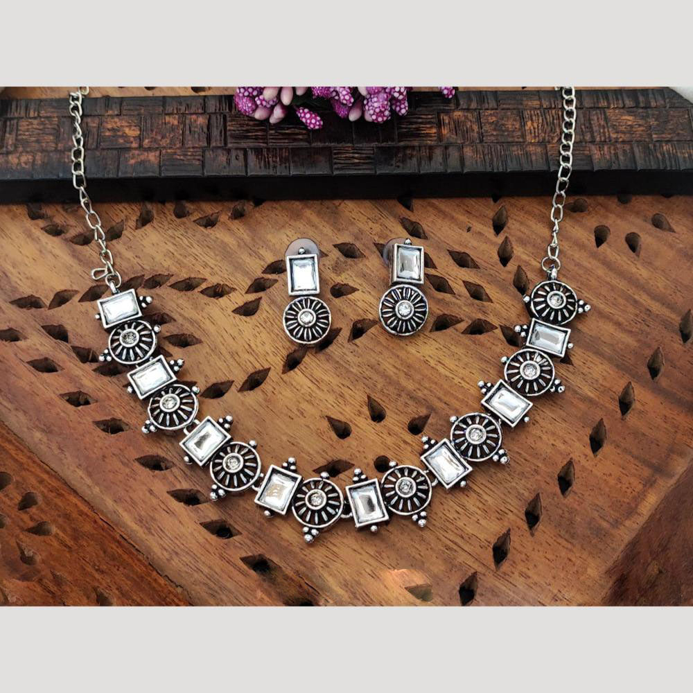 Everlasting Quality Jewels Oxidised Plated Regal Glow Pota Stone Necklace Set