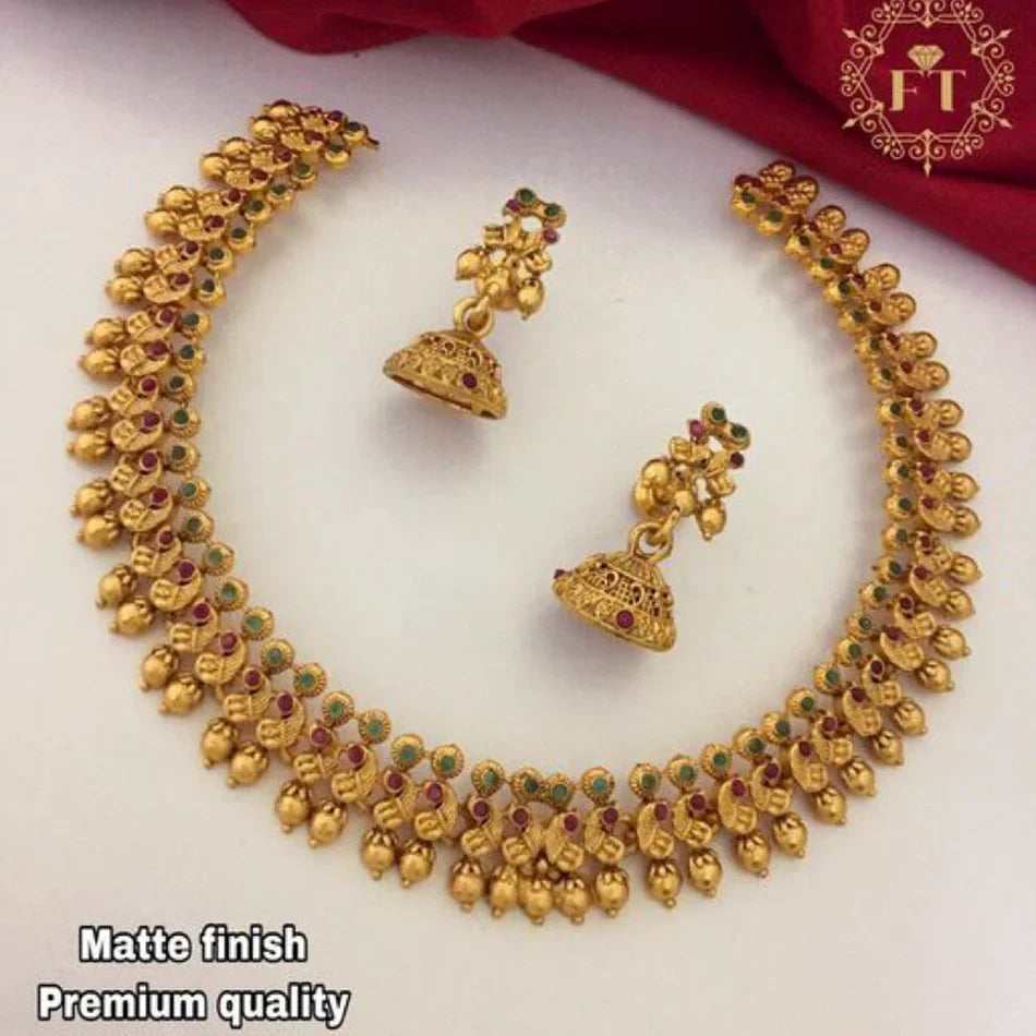Darshana Jewels Gold Plated Pota And Pearl Necklace Set