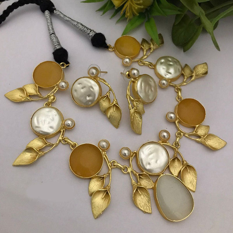 FS Collection Gold Plated Mother Of Pearl Necklace Set