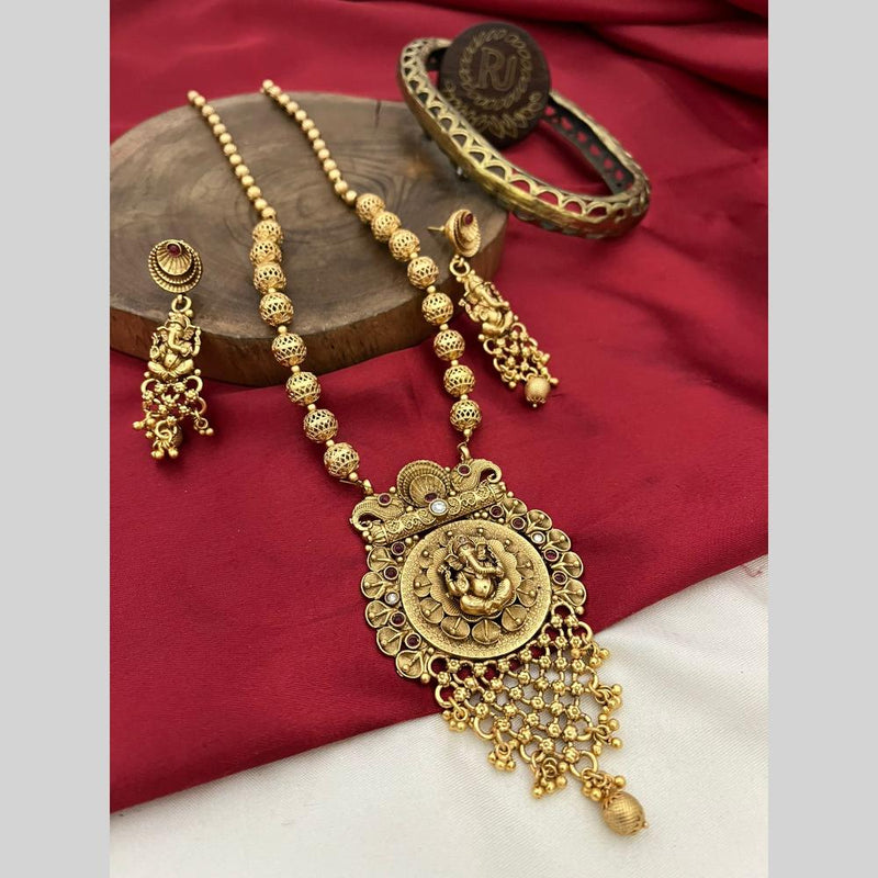 FS Collection Gold Plated Pota Stone And Pearls Lord Ganesha Necklace Set