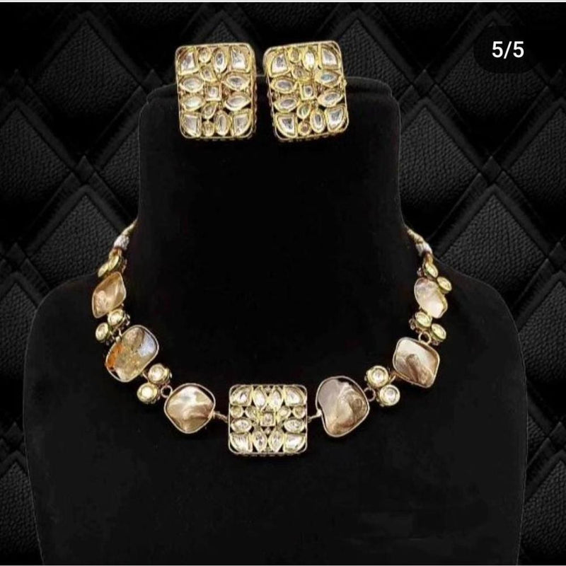 FS Collection Gold Plated Mother Of Pearls Necklace Set