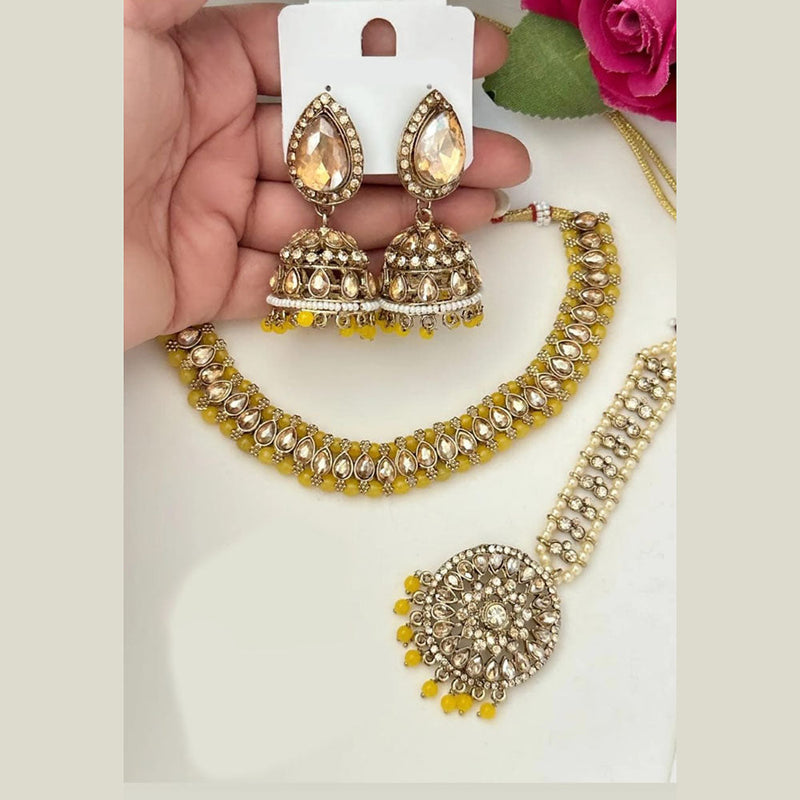 FS Collection Gold Plated Crystal Stone And Pearls Necklace Set