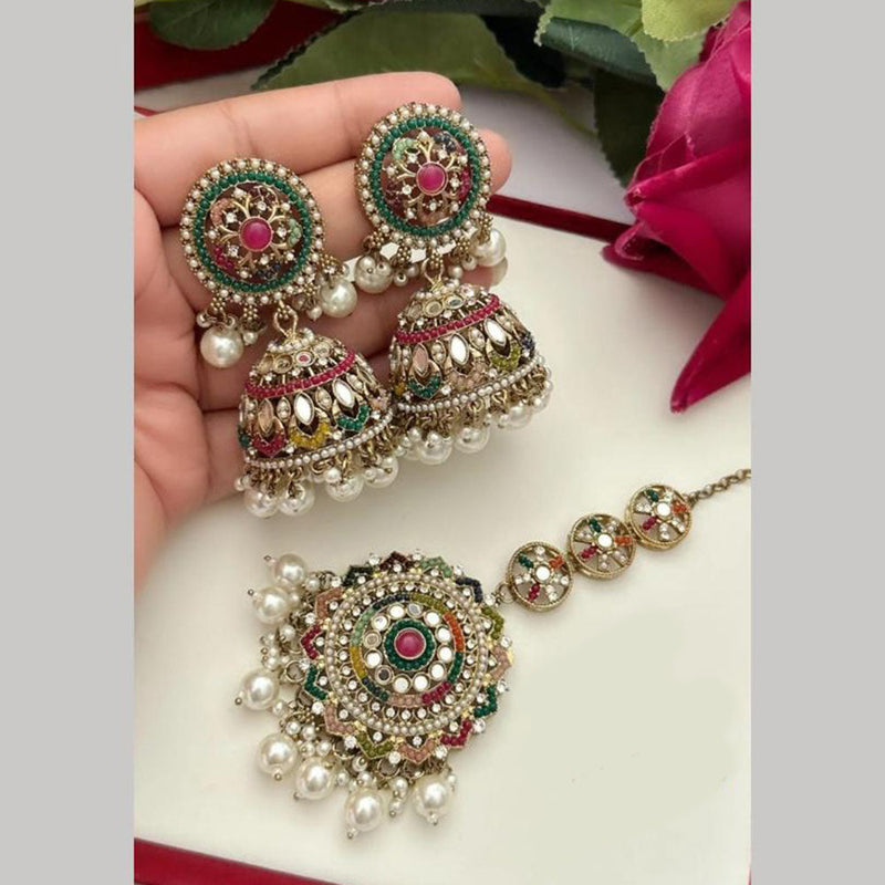 FS Collection Gold Plated Pearls And Mirror Earring With Mangtikka