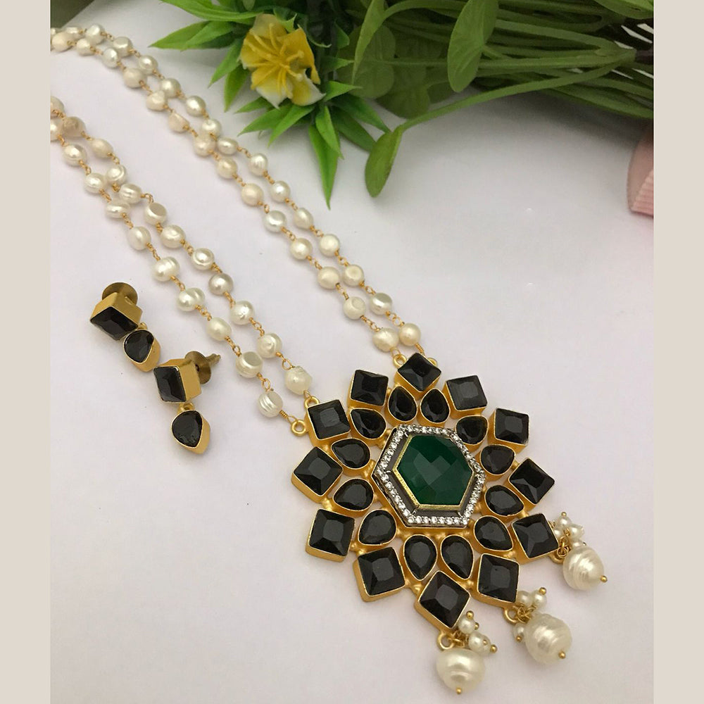 FS Collection Gold Plated Pearl And Crystal Stone Necklace Set