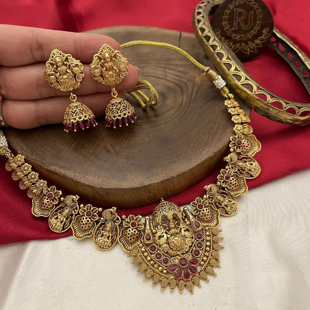 FS Collection Traditional Pota Stone And Temple Necklace Set