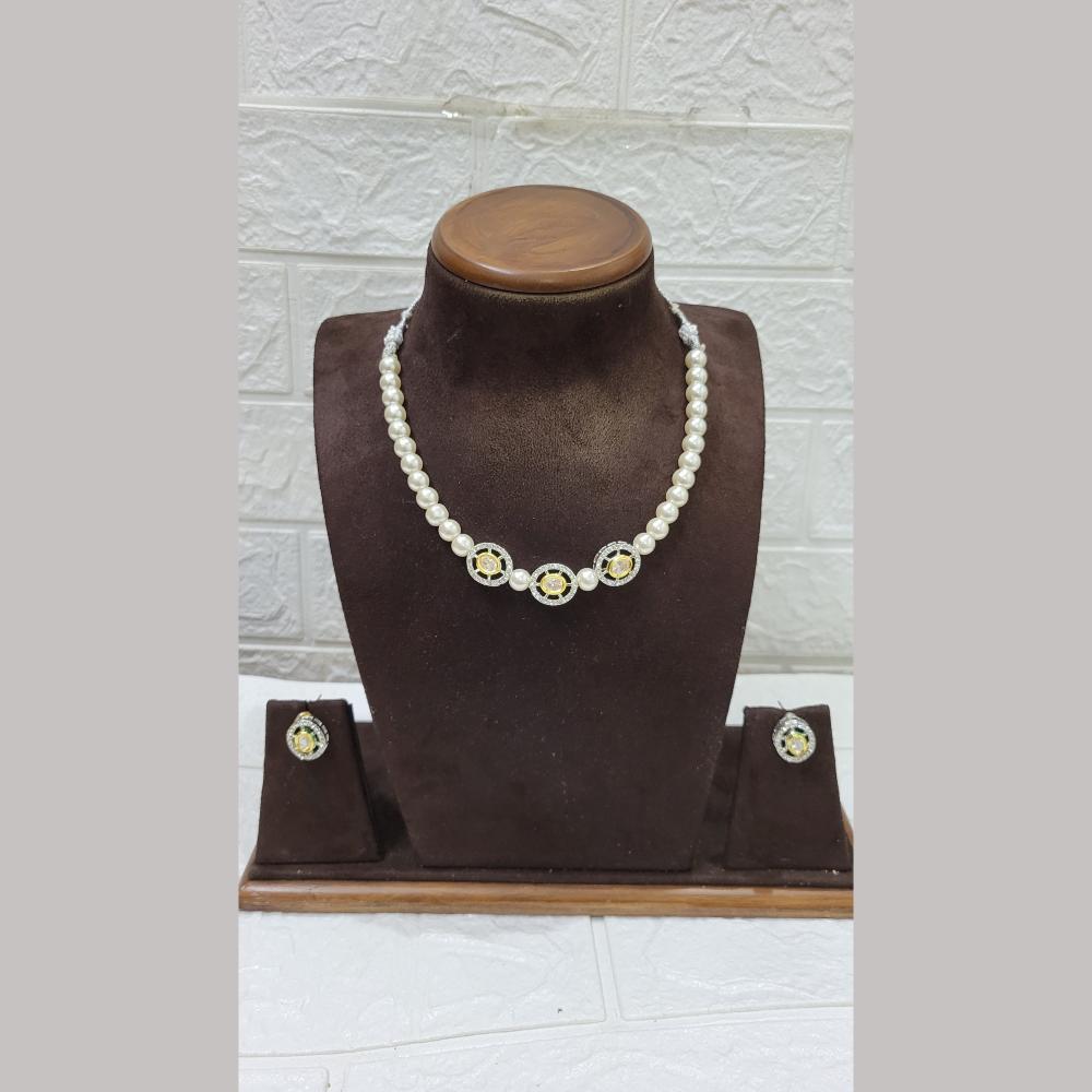 FS Collection Elegant Pearl and Austrian Stone Necklace Set