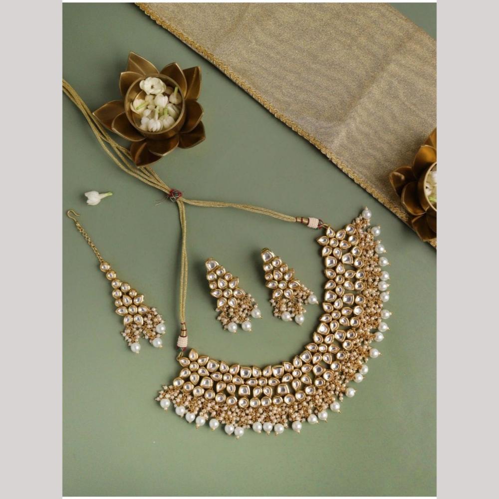 FS Collection Gold Plated White Kundan & Pearl Elegant Necklace Set