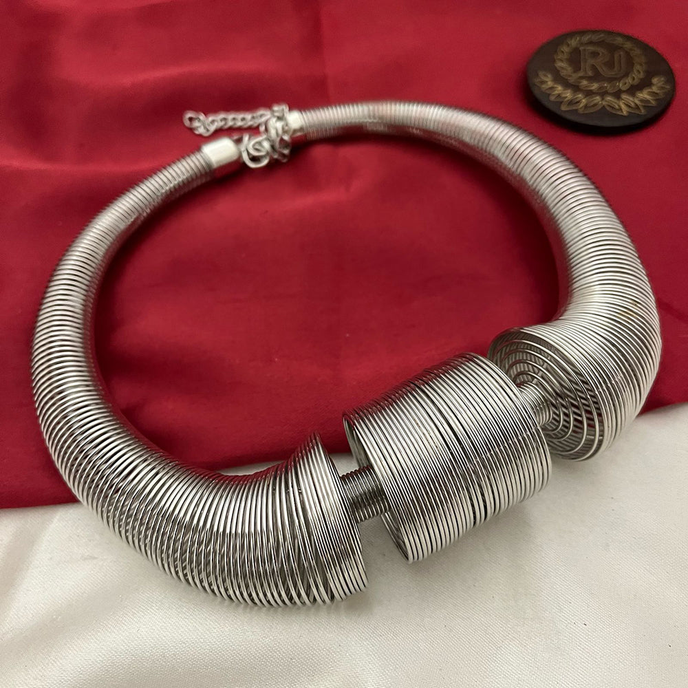 FS Collection Bold Elegance Silver Plated Fashion / Statement Necklace