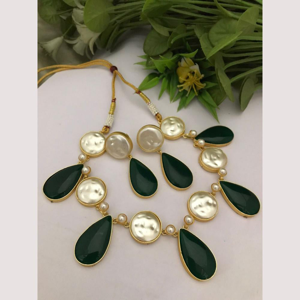 FS Collection Regal Gold Plated  with Elegant Mother of Pearl Touch Necklace Set