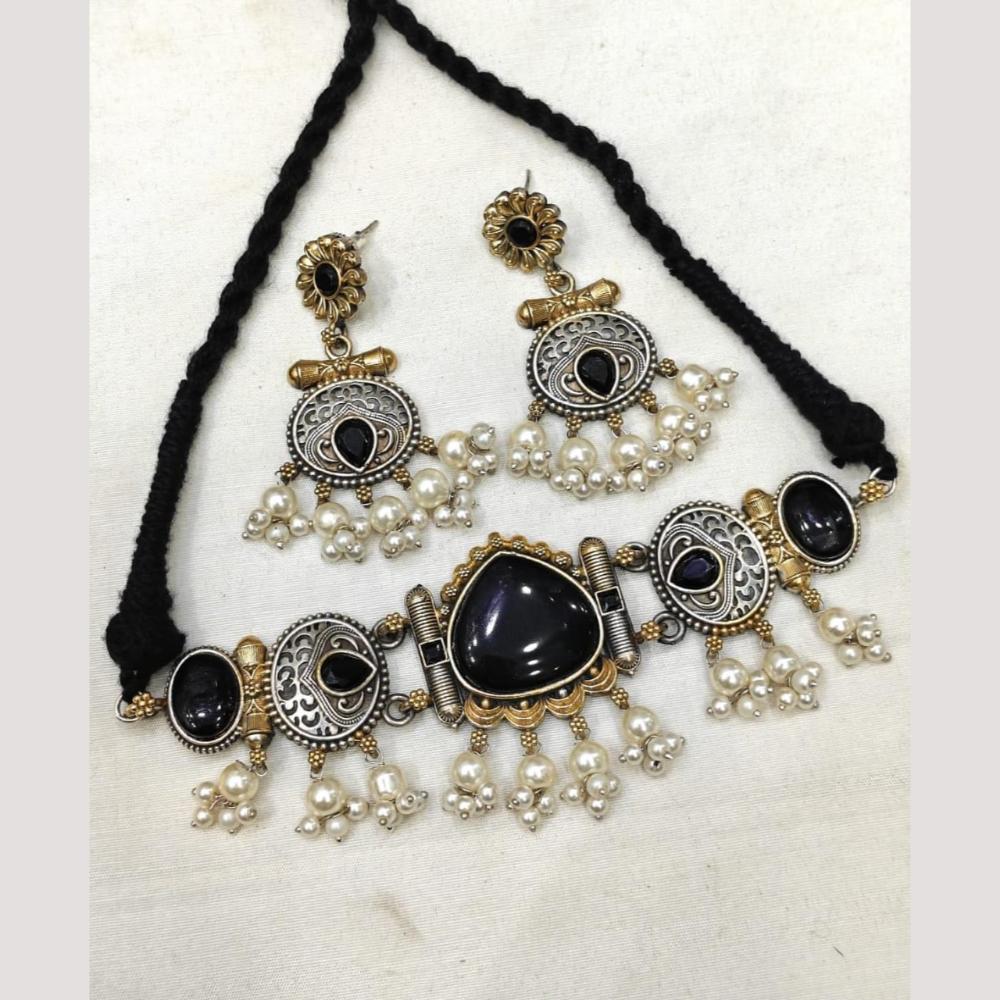 FS Collection Stylish 2-Tone Plated Pota Stones And Pearl Choker Necklace Set