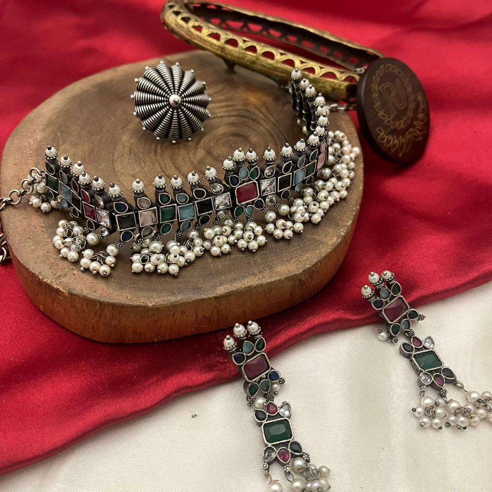 FS Collection Oxidised Plated Pota Stone And Pearls Choker Necklace Set