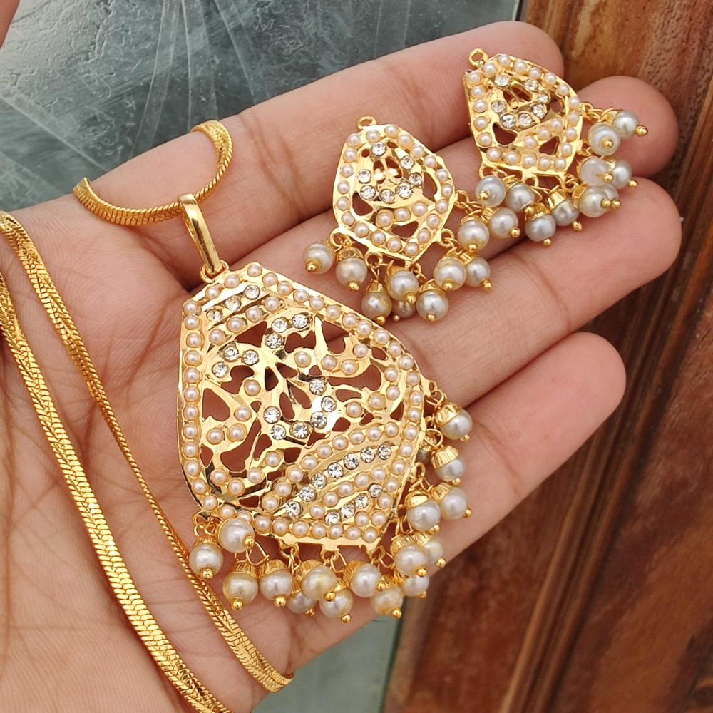 FS Collection Ethnic Gold Plated Pearl Chain Pendant Set