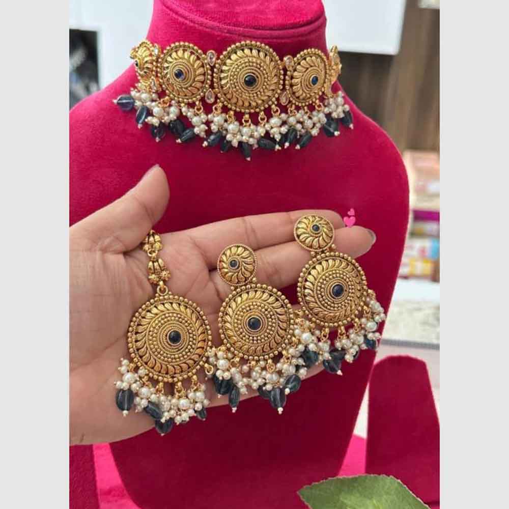 FS Collection Pearl and Bead Necklace Set