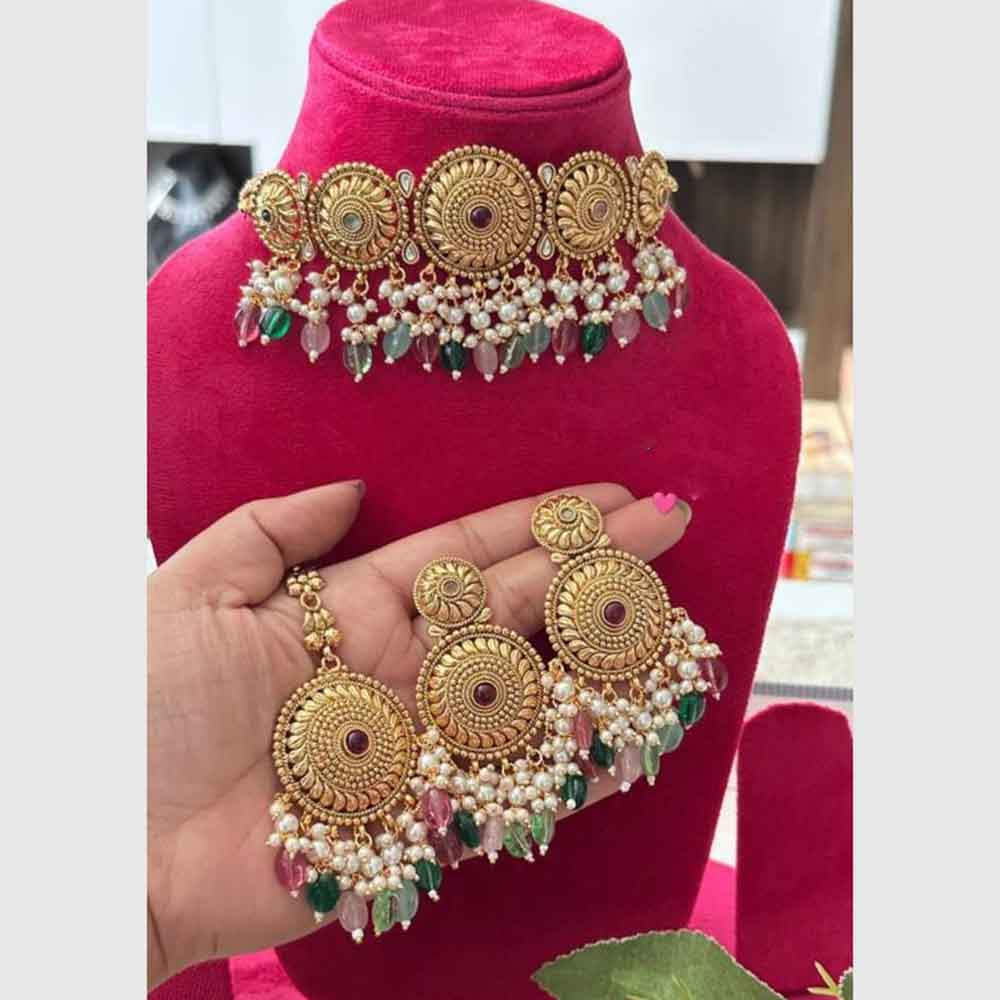 FS Collection Pearl and Bead Necklace Set