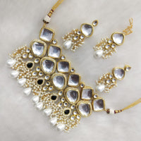 FS Collection Elegant Kundan Pearl and Beads Necklace Set