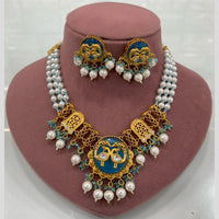 FS Collection Peacock Motif Pearl Beads and Intricate Filigree Design Necklace Set