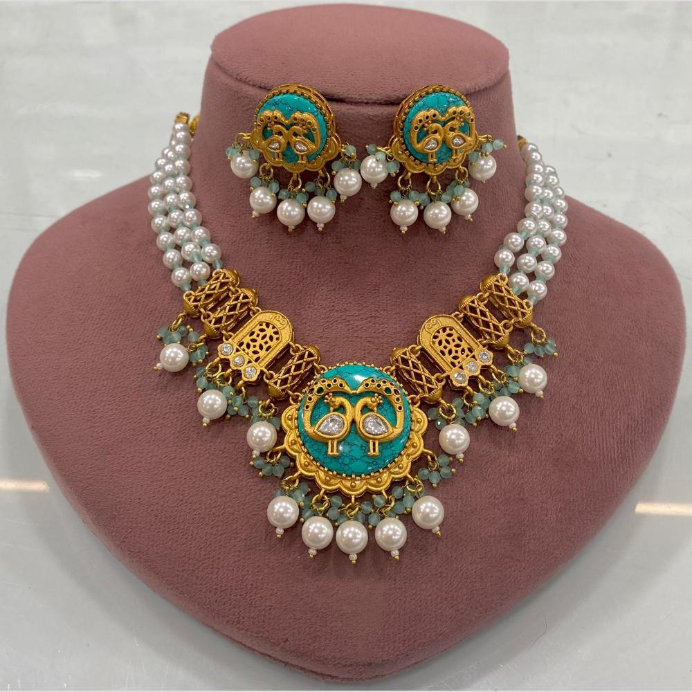FS Collection Peacock Motif Pearl Beads and Intricate Filigree Design Necklace Set