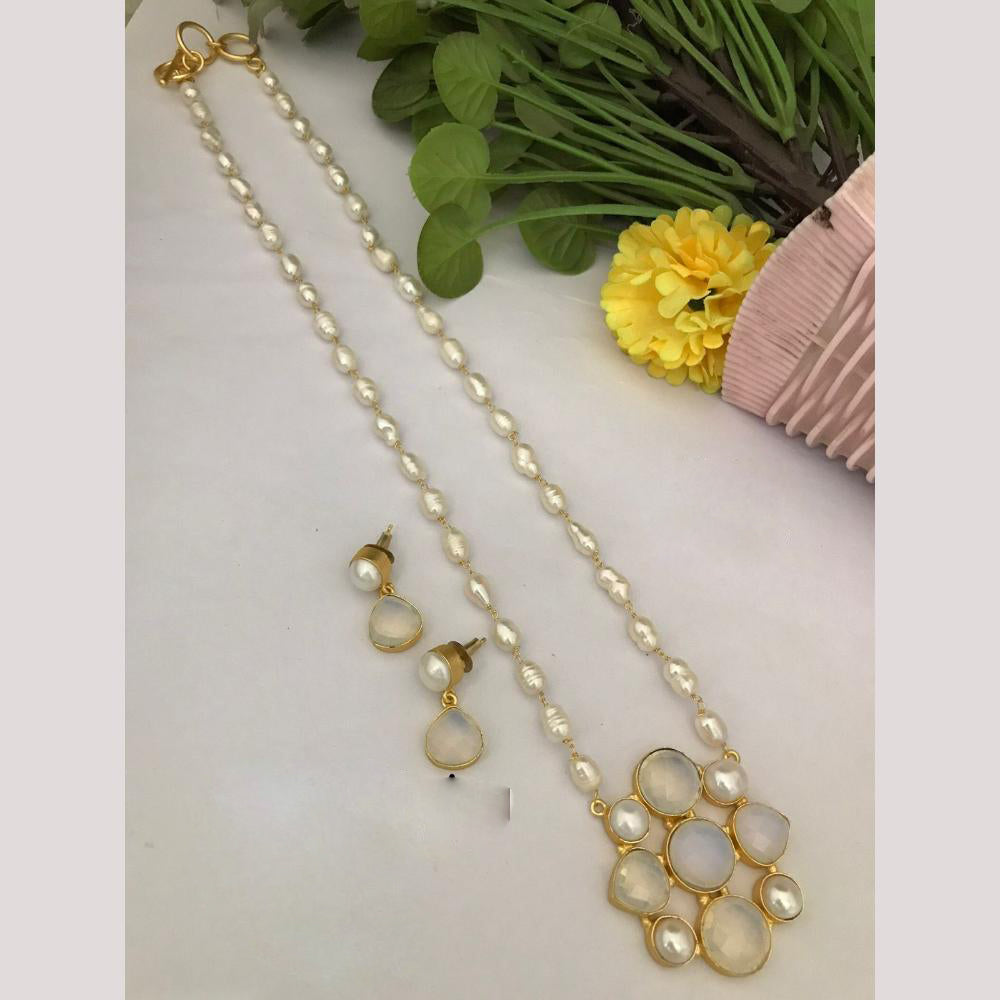FS Collection Timeless Beauty Crystal Stone And Pearls Long Necklace Set