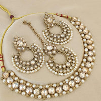 FS Collection  Elegant Beaded Crystal Stone And Beads Necklace Set