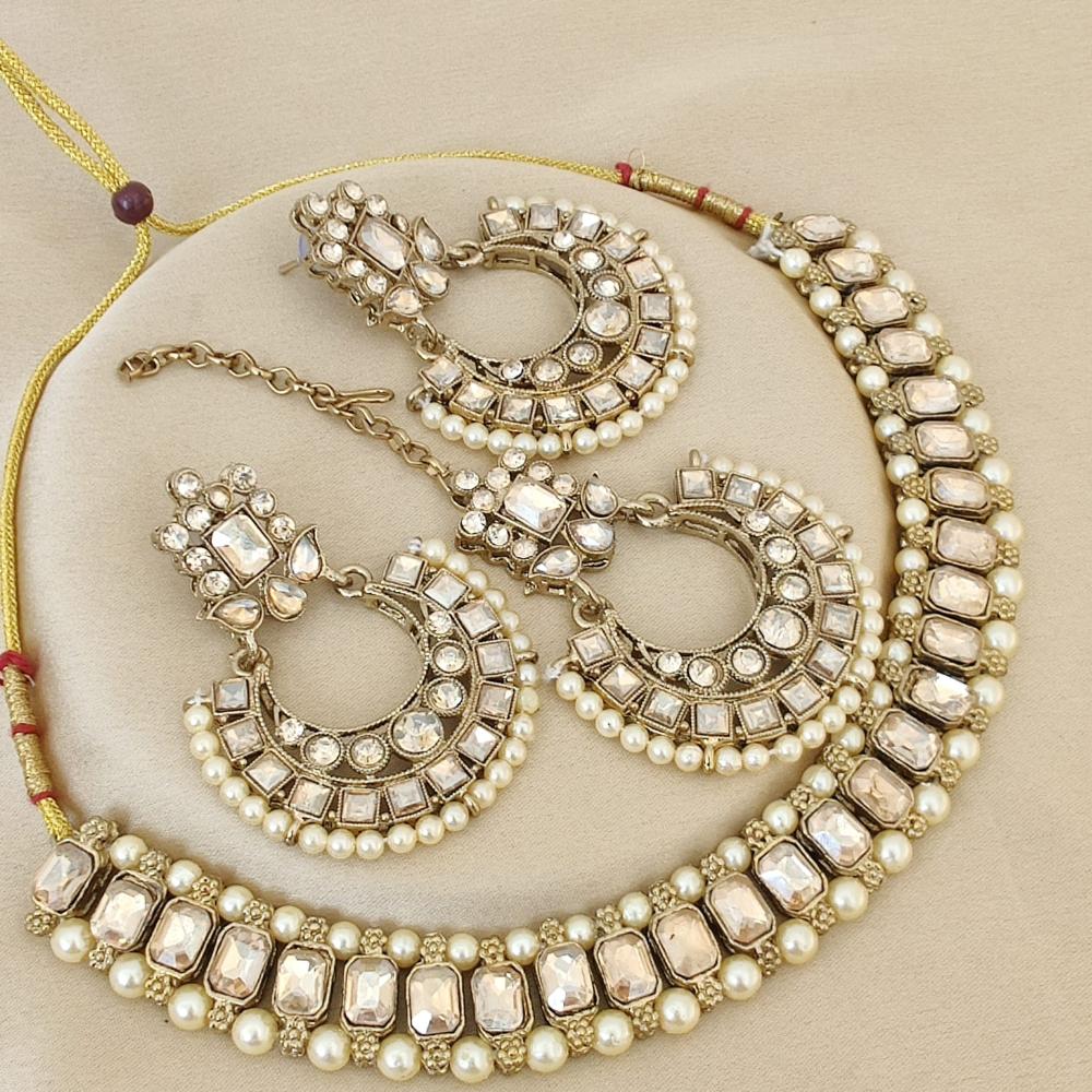 FS Collection  Elegant Beaded Crystal Stone And Beads Necklace Set