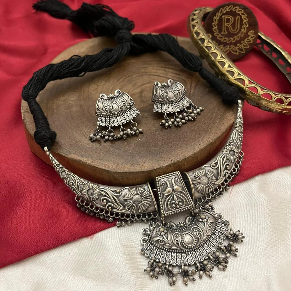 FS Collection Ethnic Oxidized Plated Pearls Necklace Set