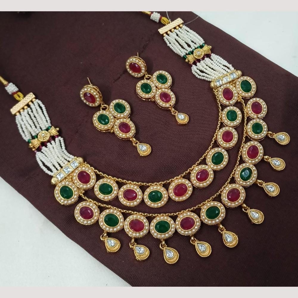 FS Collection Regal Pota Stone And Pearl Detailing Necklace Set