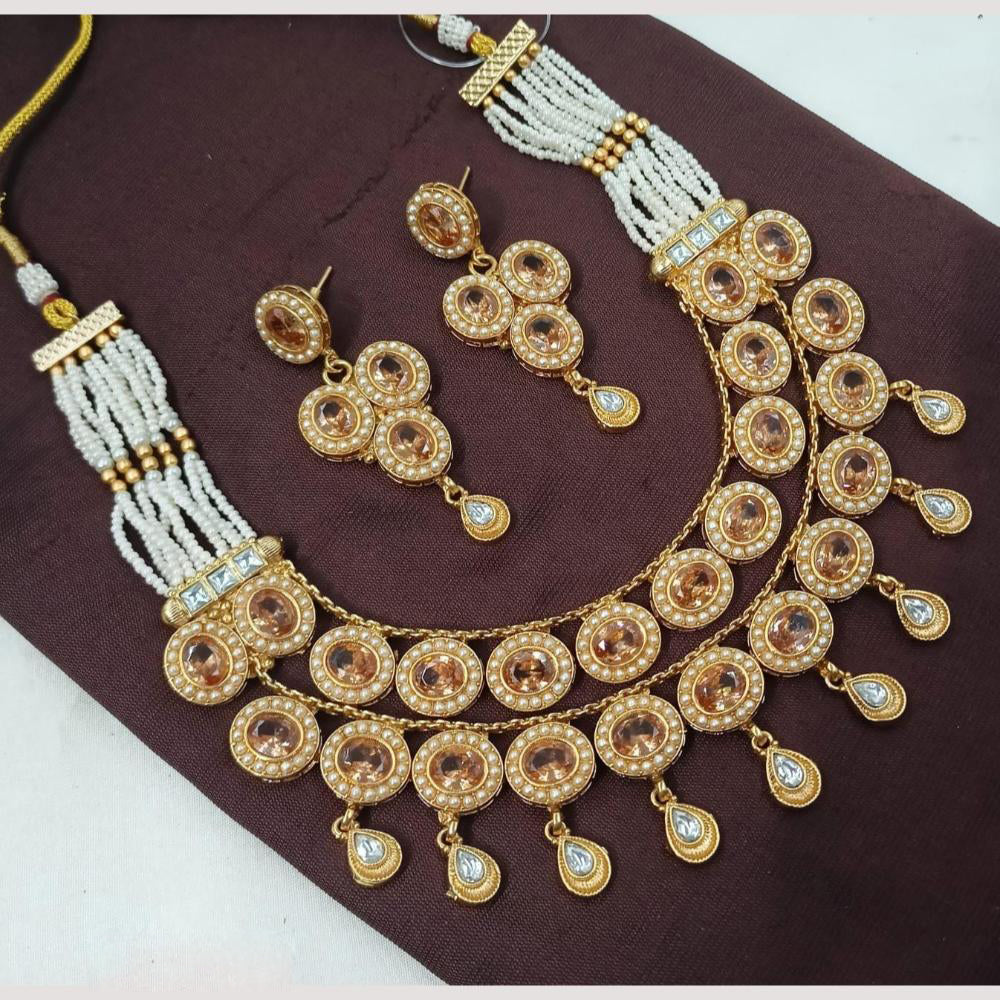 FS Collection Regal Pota Stone And Pearl Detailing Necklace Set