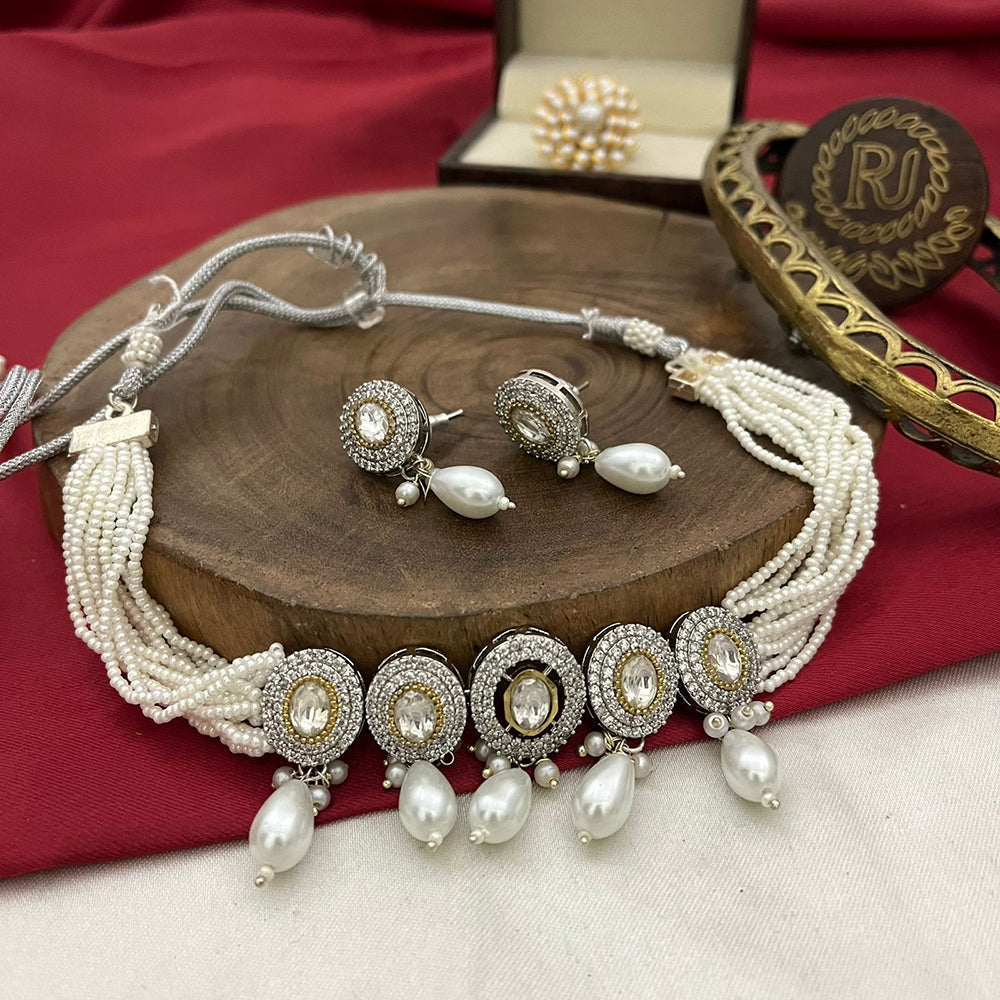 FS Collection Radiant Sparkle Pota Stone And Pearl Necklace Set