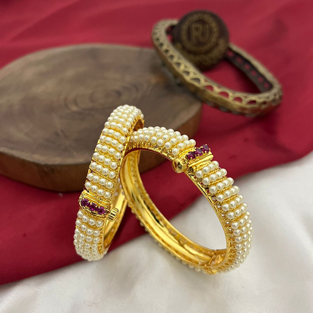 FS Collection Grace Charm Pota Stone And Pearl Bangle Set