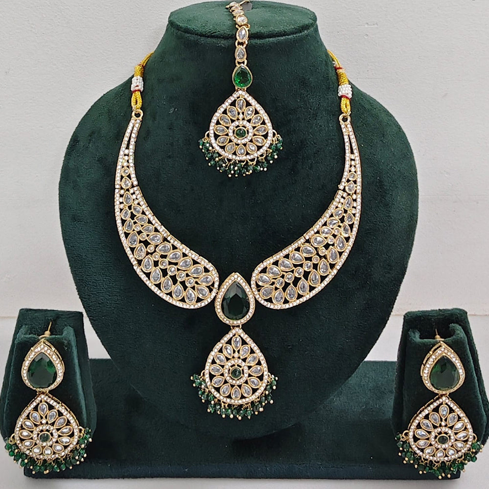 FS Collection Shimmering Crystal Stone And Pearl Necklace Set