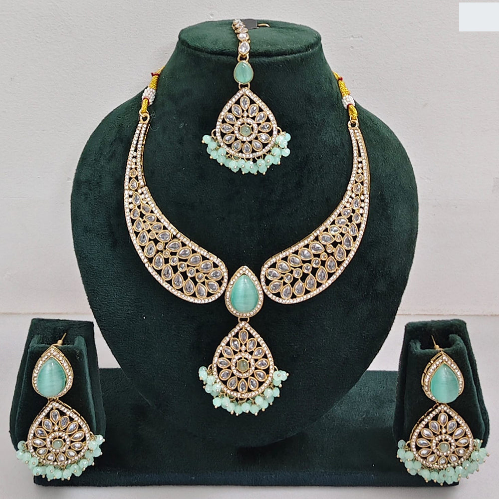 FS Collection Shimmering Crystal Stone And Pearl Necklace Set