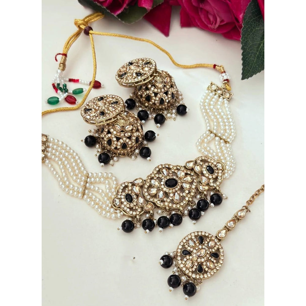 FS Collection Elegant Glow Crystal Stone And Pearl Necklace Set