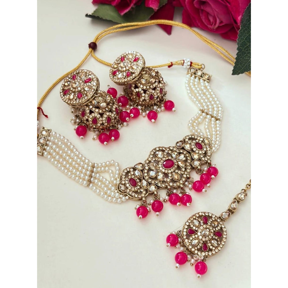 FS Collection Elegant Glow Crystal Stone And Pearl Necklace Set