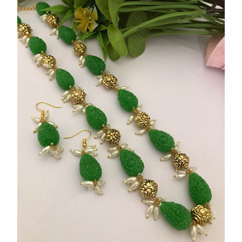 FS Collection Elegant Fancy Pearl And Beads Necklace Set