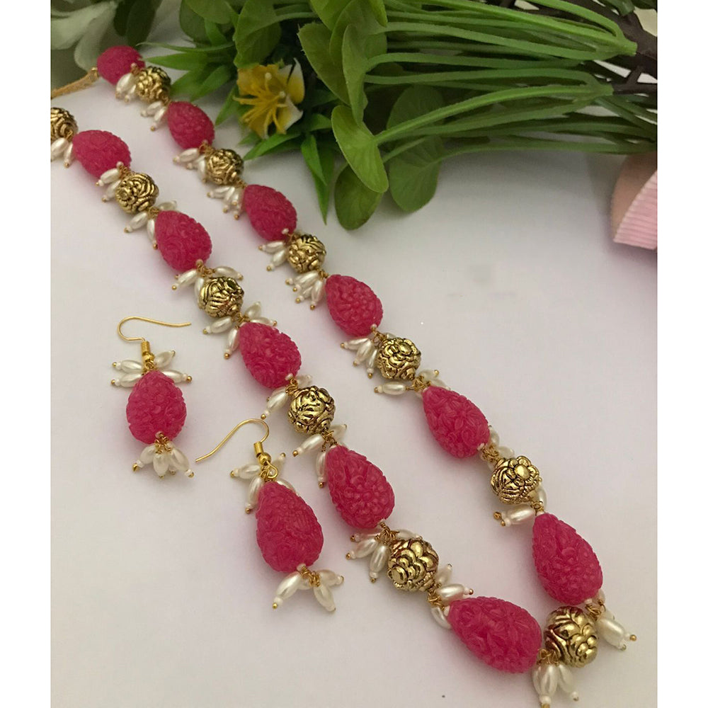 FS Collection Elegant Fancy Pearl And Beads Necklace Set