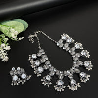 FS Collection Royal Oxidised Plated Pota Stone And Pearl Necklace Set