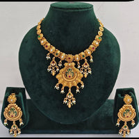 FS Collection Elegant Pota Stone And Pearl Necklace Set