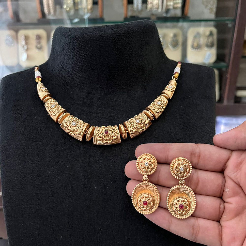 FS Collection Classic Pota Stone Necklace Set