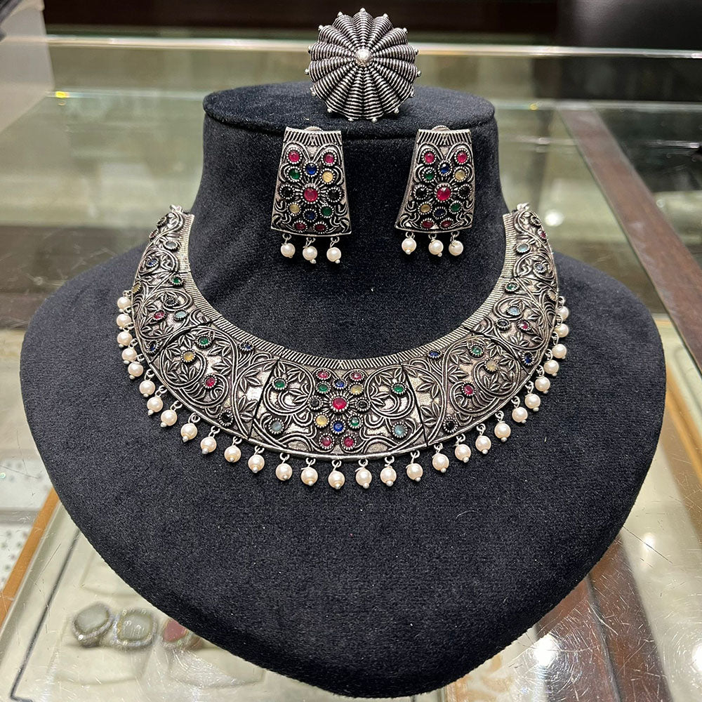 FS Collection Vintage Style Oxidised Pota Stone And Pearl Necklace Set