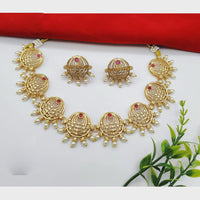 FS Collection Sparkling Pota Stone And Pearl Elegance Necklace Set